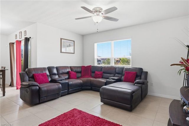 2006 15th AVE, Cape Coral, FL 33991