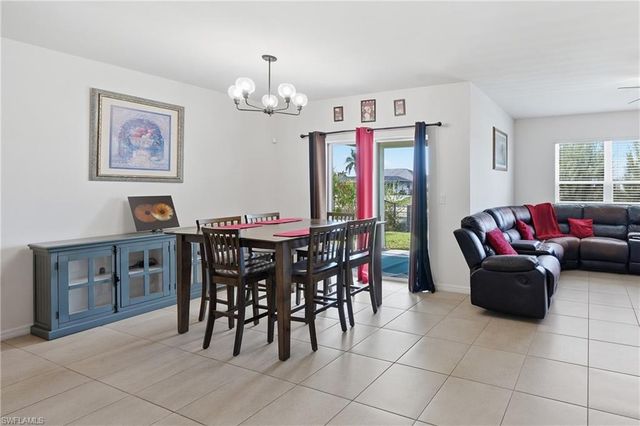 2006 15th AVE, Cape Coral, FL 33991