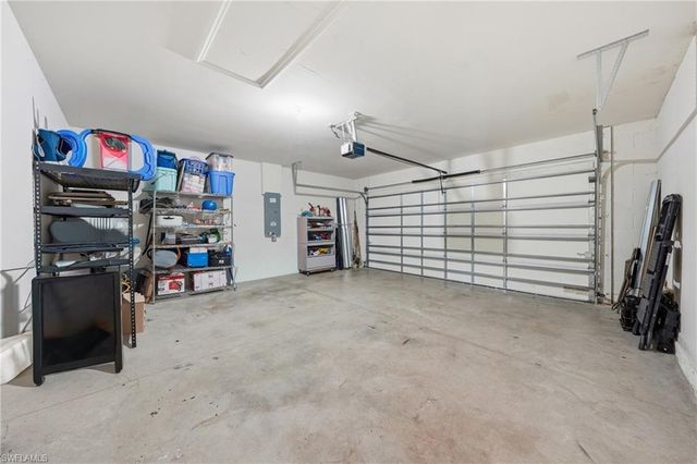 2006 15th AVE, Cape Coral, FL 33991