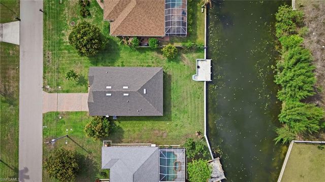 2006 15th AVE, Cape Coral, FL 33991