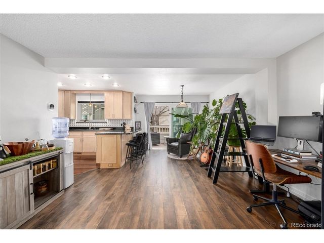 11143 W 17th Ave 102, Lakewood, CO 80215