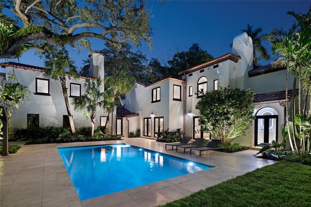 3700 Hibiscus St, Miami, FL 33133