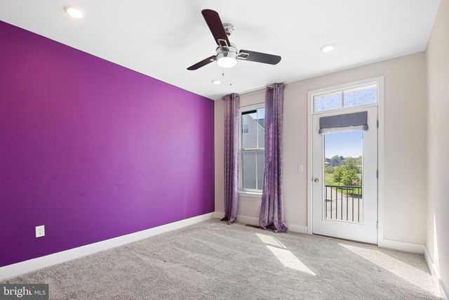 369 FOUNDRY ST, Phoenixville, PA 19460