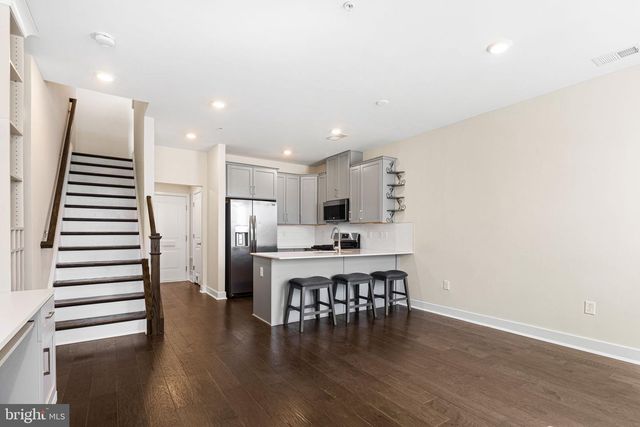 369 FOUNDRY ST, Phoenixville, PA 19460