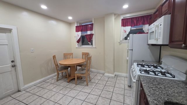 26 Beacon Hill Ave 1, Lynn, MA 01902