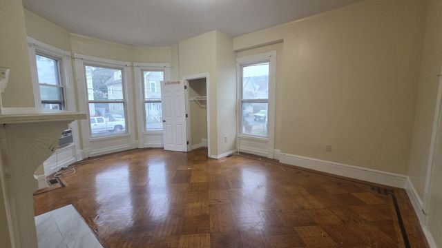 26 Beacon Hill Ave 1, Lynn, MA 01902