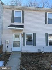 79 E EDIN SHIRE RD RD NE, Sicklerville, NJ 08081