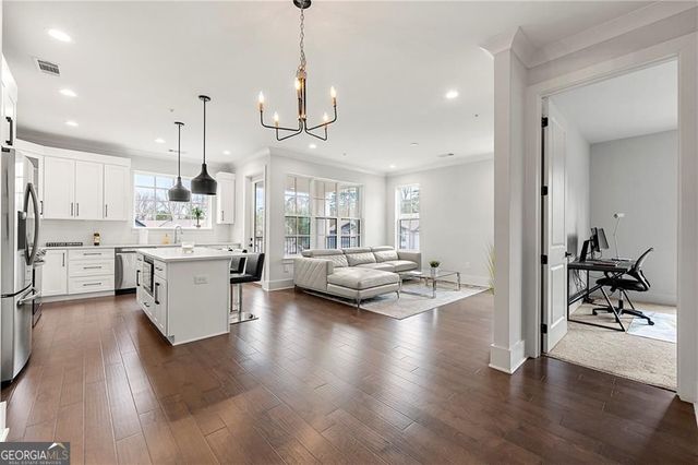 6890 Peachtree Dunwoody Road 301, Sandy Springs, GA 30328