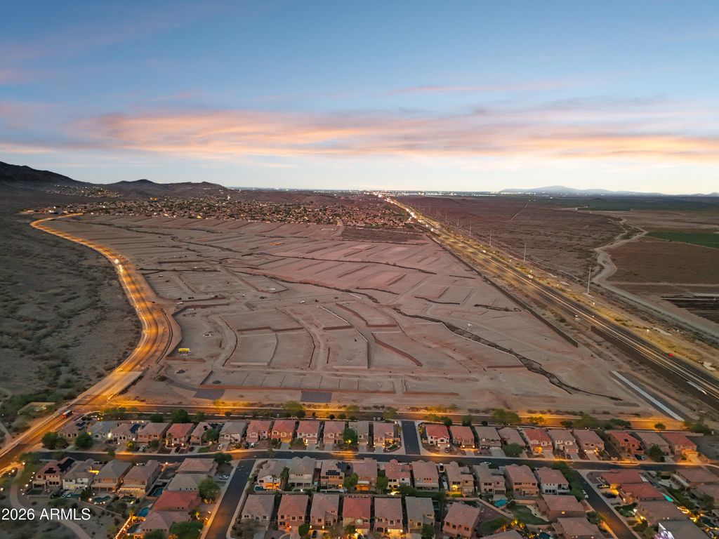 Image 13 of property listing at 2615 W Satinwood Drive, Phoenix, AZ 85045