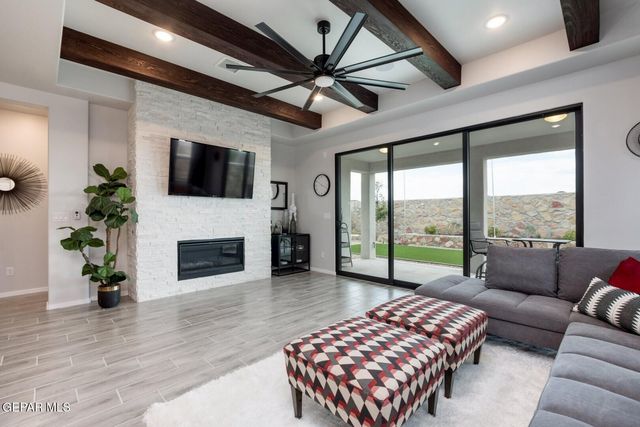 725 Paseo Clasico Street, El Paso, TX 79928