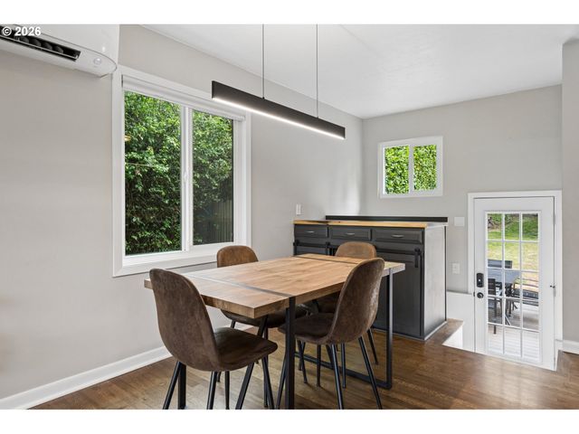 7010 Sw 35TH Ave, Portland, OR 97219
