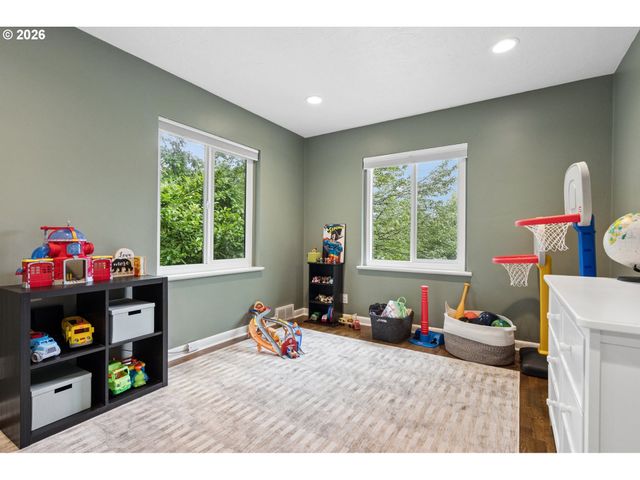 7010 Sw 35TH Ave, Portland, OR 97219