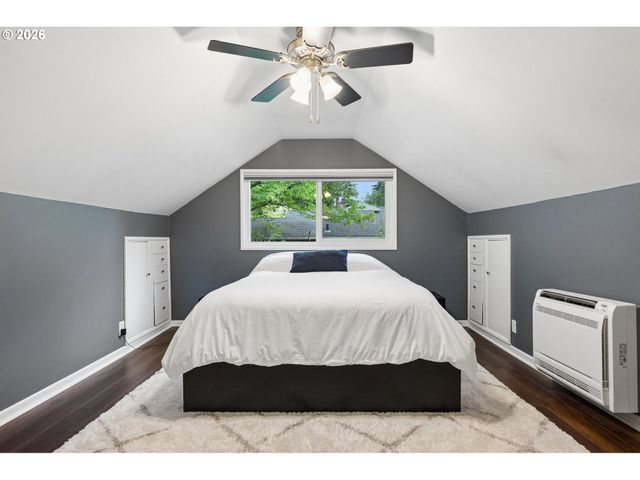 7010 Sw 35TH Ave, Portland, OR 97219