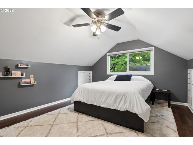 7010 Sw 35TH Ave, Portland, OR 97219