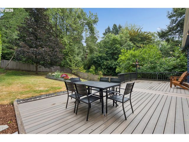 7010 Sw 35TH Ave, Portland, OR 97219
