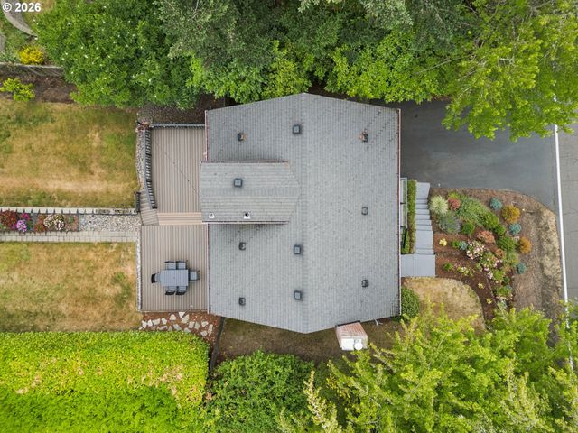 7010 Sw 35TH Ave, Portland, OR 97219