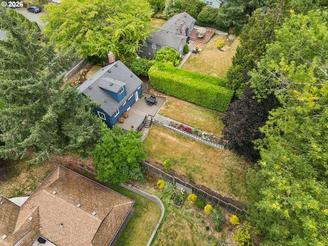 7010 Sw 35TH Ave, Portland, OR 97219