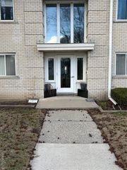 4113 Telegraph Road Unit # B-217, Bloomfield Hills, MI 48302