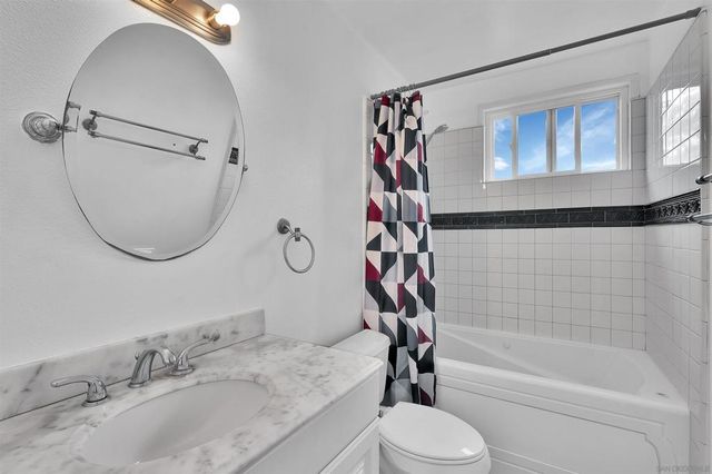 4046 GLADING, San Diego, CA 92154