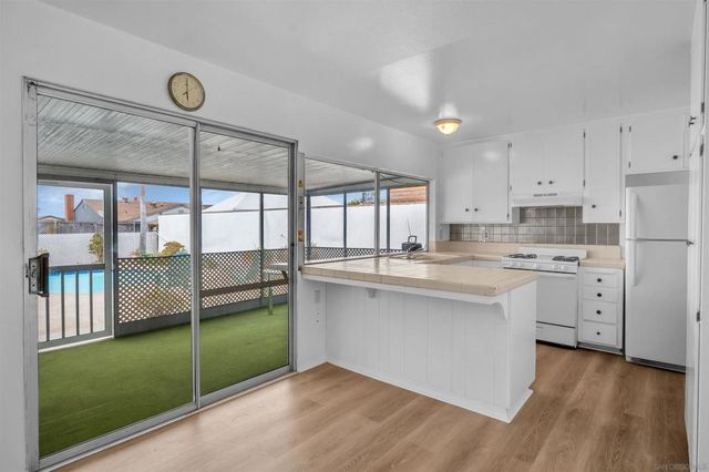 4046 GLADING, San Diego, CA 92154