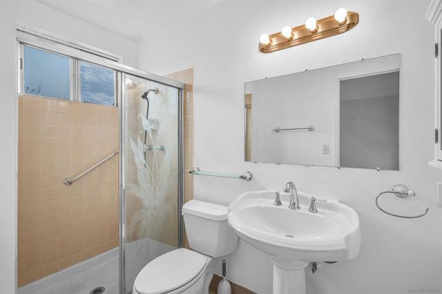4046 GLADING, San Diego, CA 92154