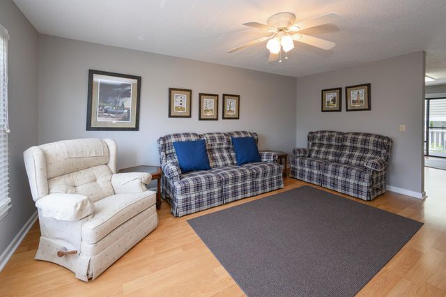 112 3rd Ave S Apt B, Surfside Beach, SC 29575