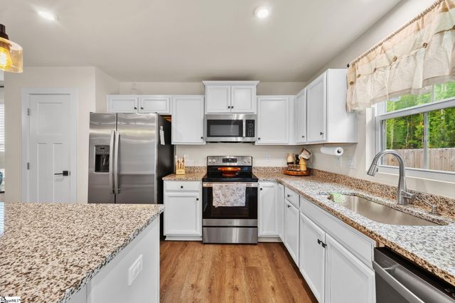232 Stockland Trail, Fountain Inn, SC 29644