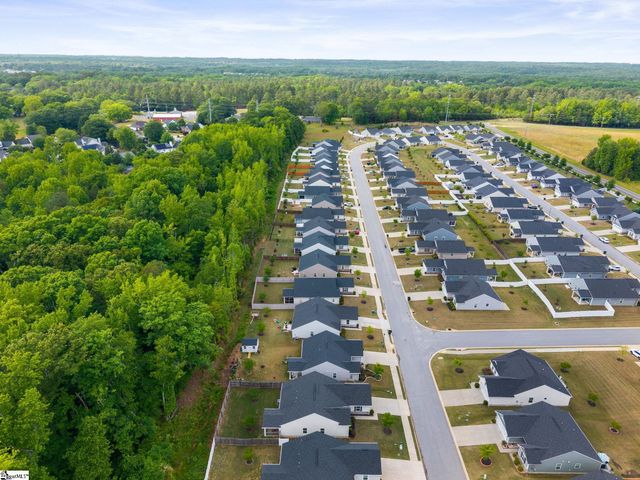 232 Stockland Trail, Fountain Inn, SC 29644