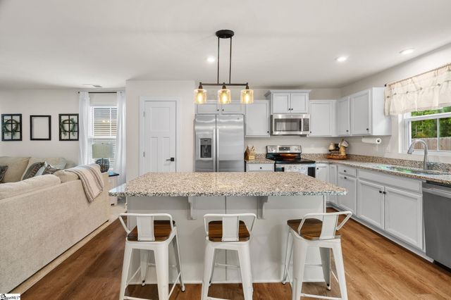 232 Stockland Trail, Fountain Inn, SC 29644