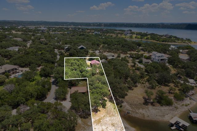 1105 Edgewater DR, Spicewood, TX 78669