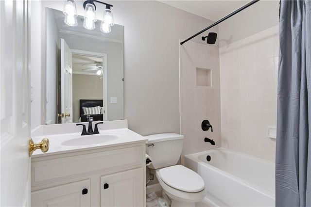 5230 Woodleaf Drive, Cumming, GA 30040