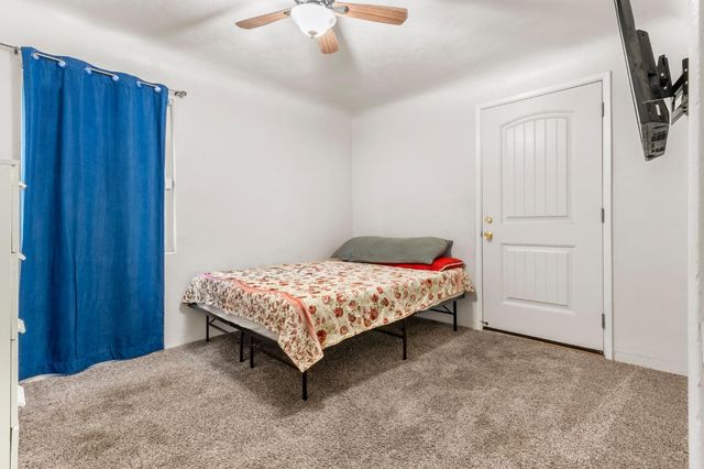 2344 Regal Rd, Modesto, CA 95358