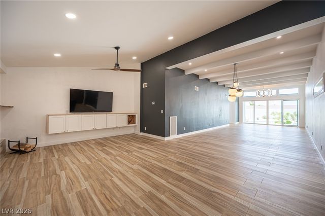 330 East Country Club Drive, Henderson, NV 89015