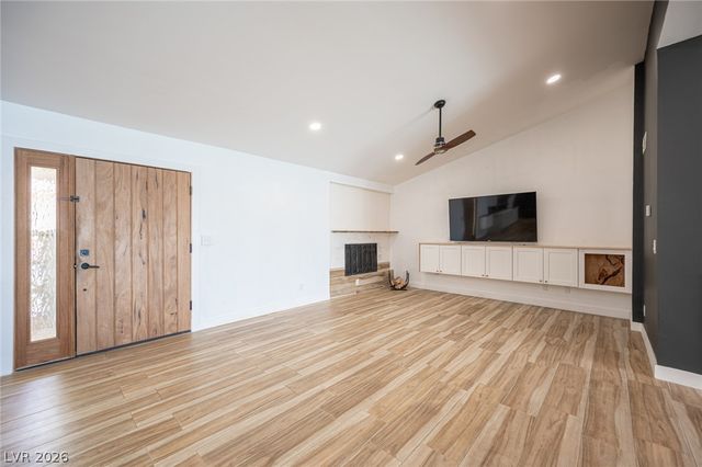 330 East Country Club Drive, Henderson, NV 89015