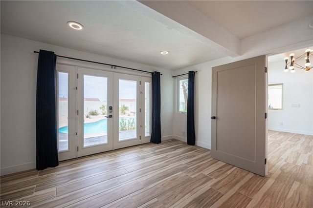 330 East Country Club Drive, Henderson, NV 89015