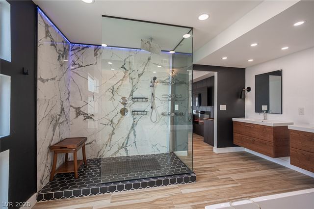 330 East Country Club Drive, Henderson, NV 89015