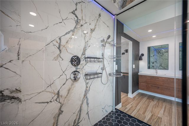 330 East Country Club Drive, Henderson, NV 89015