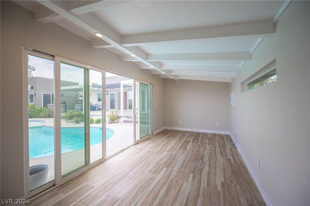 330 East Country Club Drive, Henderson, NV 89015