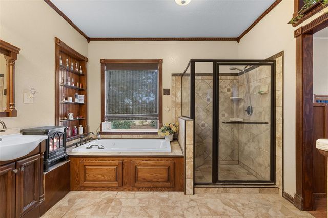 1327 Kenney Hall Road, Brenham, TX 77833