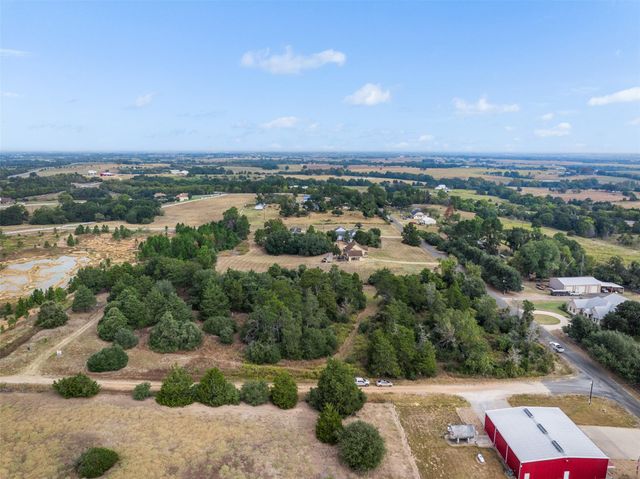 1327 Kenney Hall Road, Brenham, TX 77833