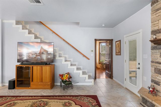 1327 Kenney Hall Road, Brenham, TX 77833