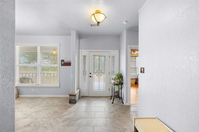 1327 Kenney Hall Road, Brenham, TX 77833