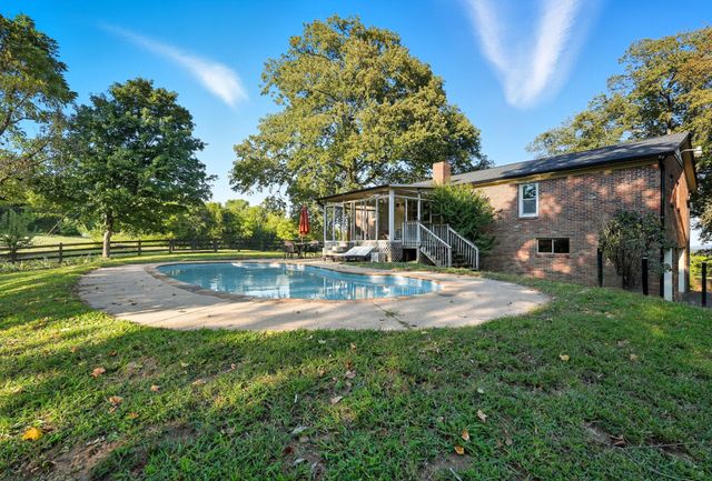 1936 Hobo Shaw Rd, Lewisburg, TN 37091