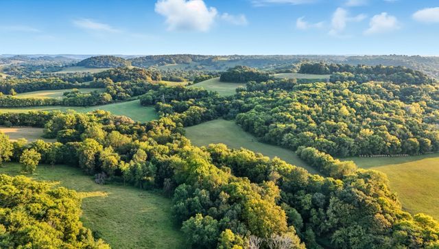 1936 Hobo Shaw Rd, Lewisburg, TN 37091