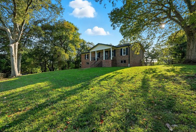 1936 Hobo Shaw Rd, Lewisburg, TN 37091
