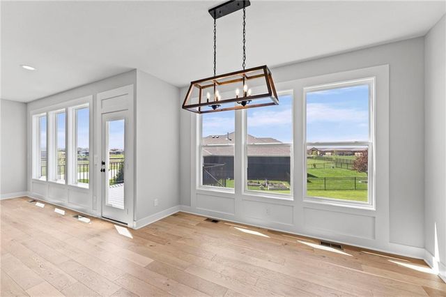 21103 W 186th Terrace, Spring Hill, KS 66083