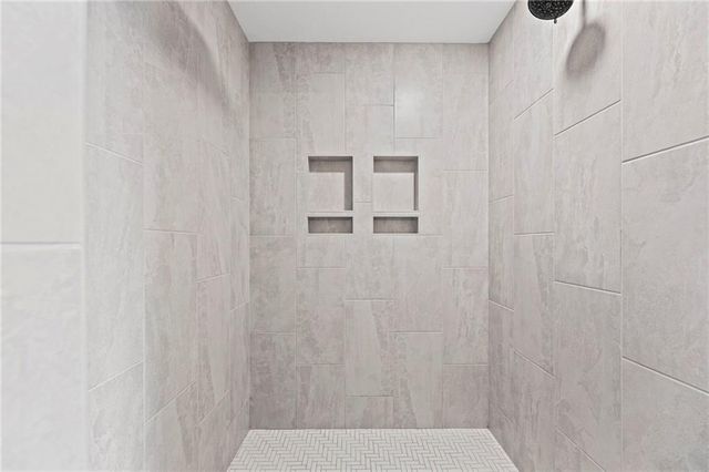 21103 W 186th Terrace, Spring Hill, KS 66083