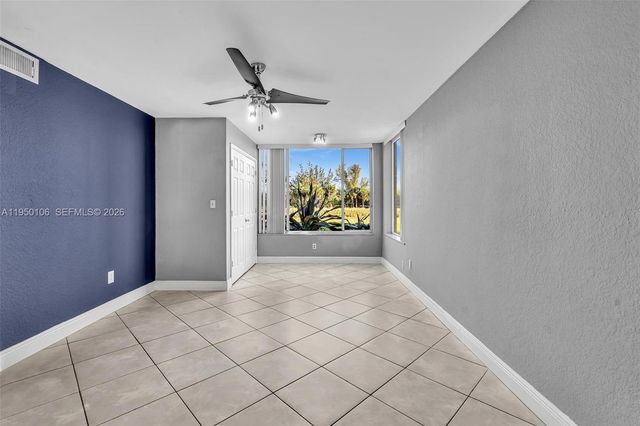 2881 N Oakland Forest Dr 113, Oakland Park, FL 33309