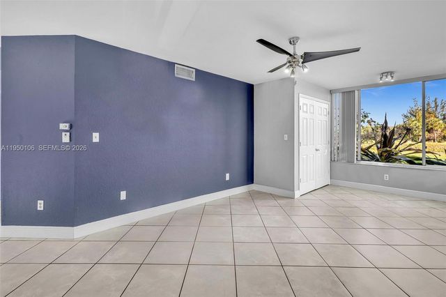 2881 N Oakland Forest Dr 113, Oakland Park, FL 33309