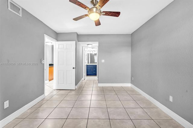 2881 N Oakland Forest Dr 113, Oakland Park, FL 33309